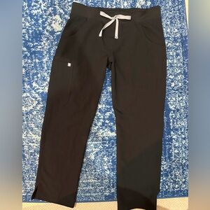 FIGS black kade cargo scrub pant